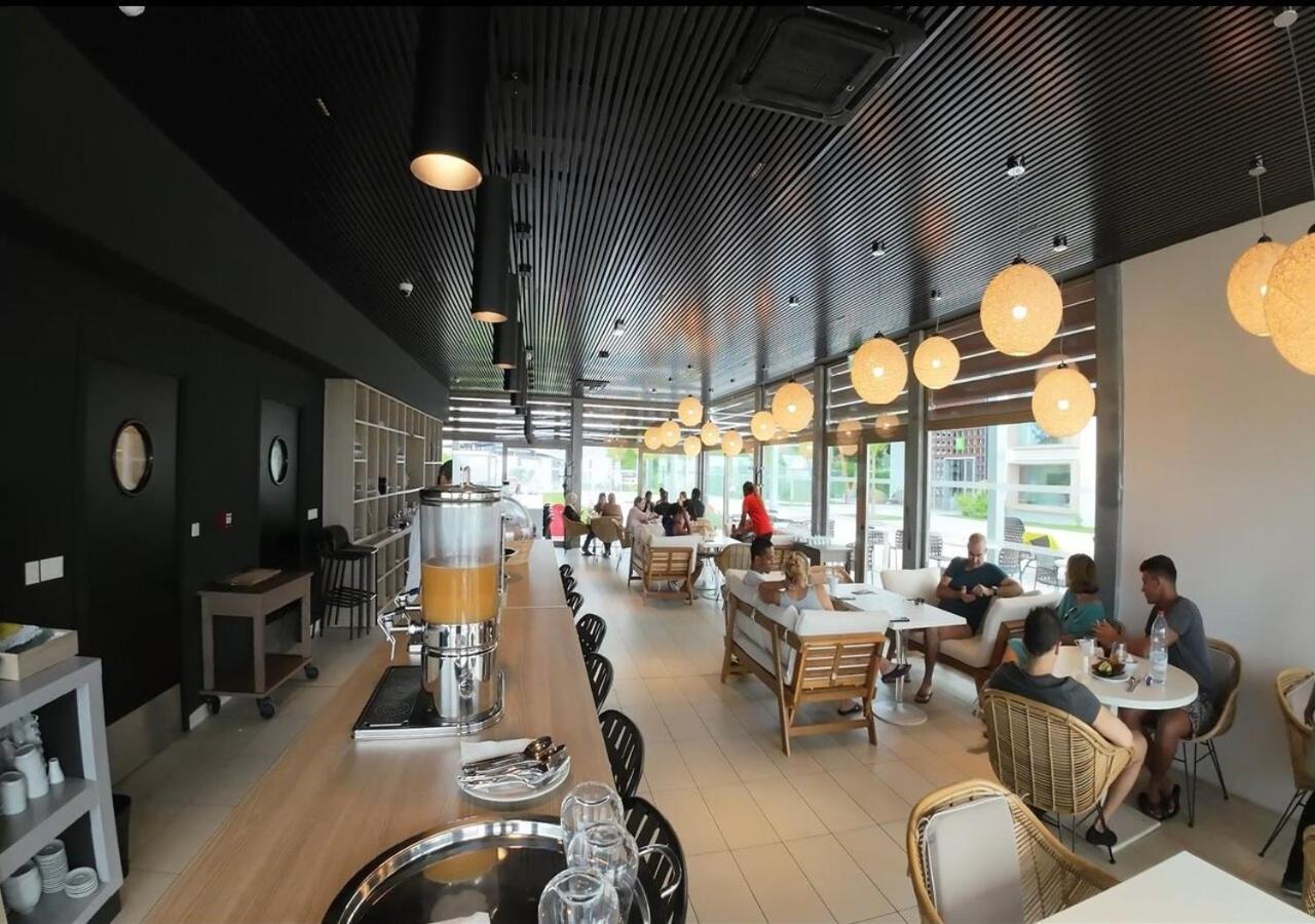 Ibis Styles Mayotte Aeroport Pamandzi Exteriér fotografie